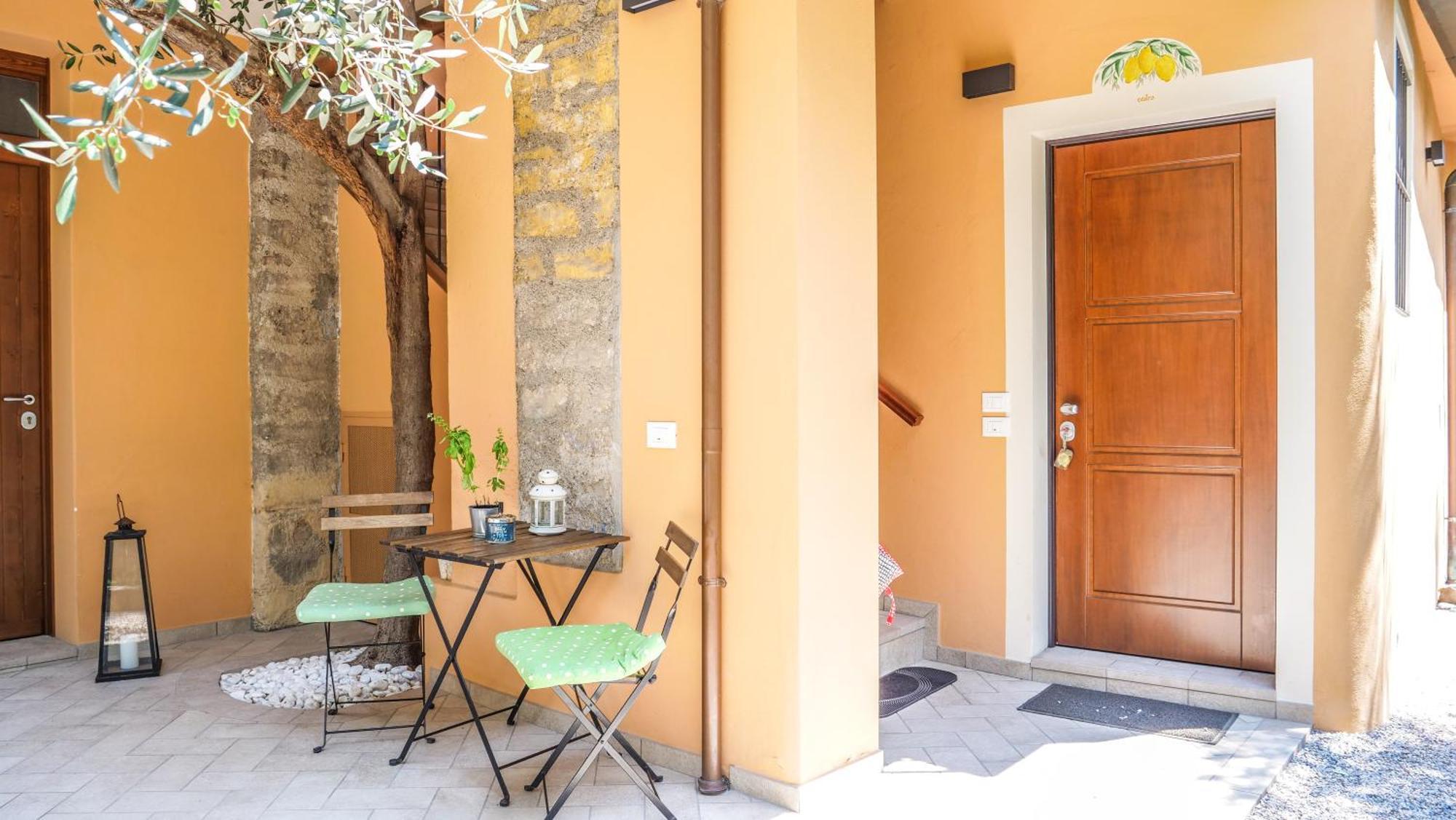 Ca' Due Olivi Apartment Toscolano Maderno Luaran gambar