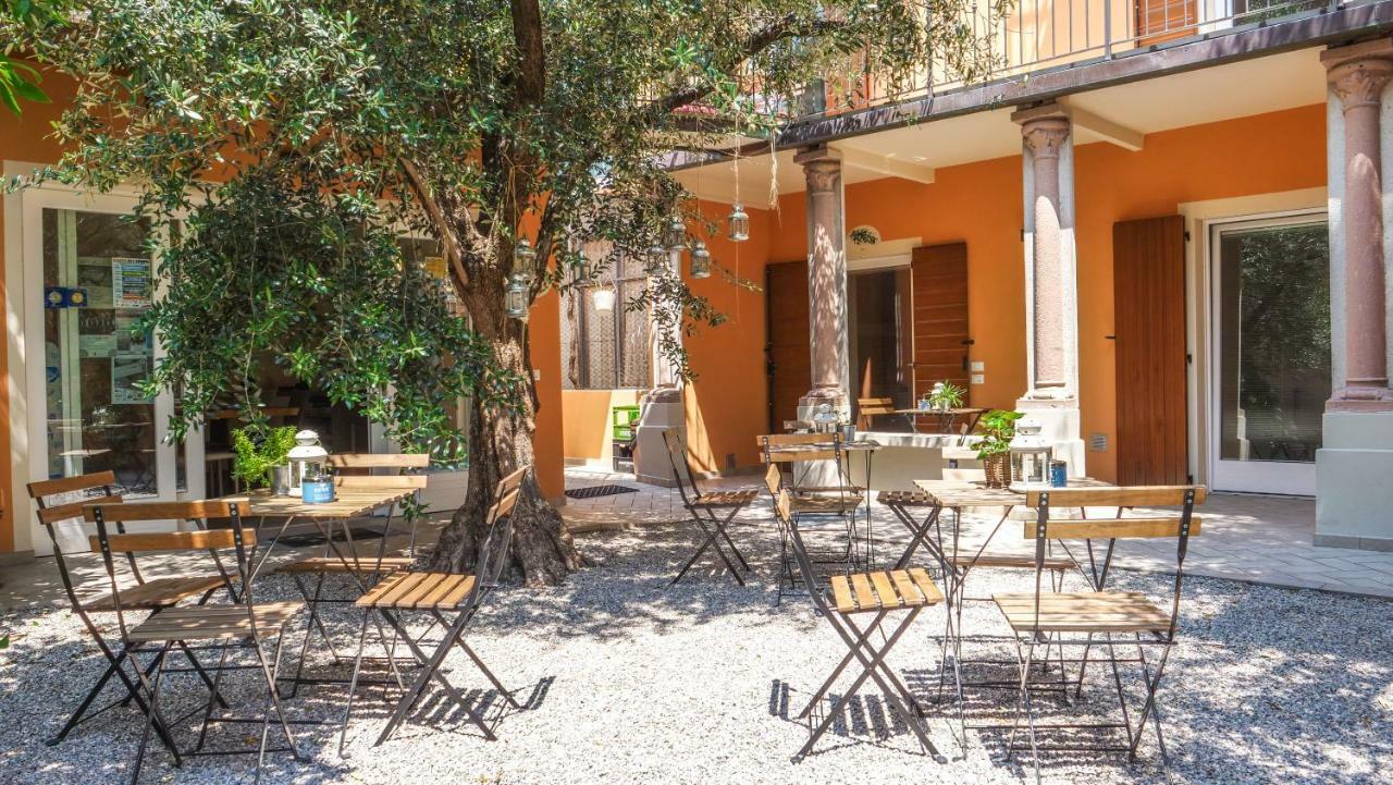 Ca' Due Olivi Apartment Toscolano Maderno Luaran gambar